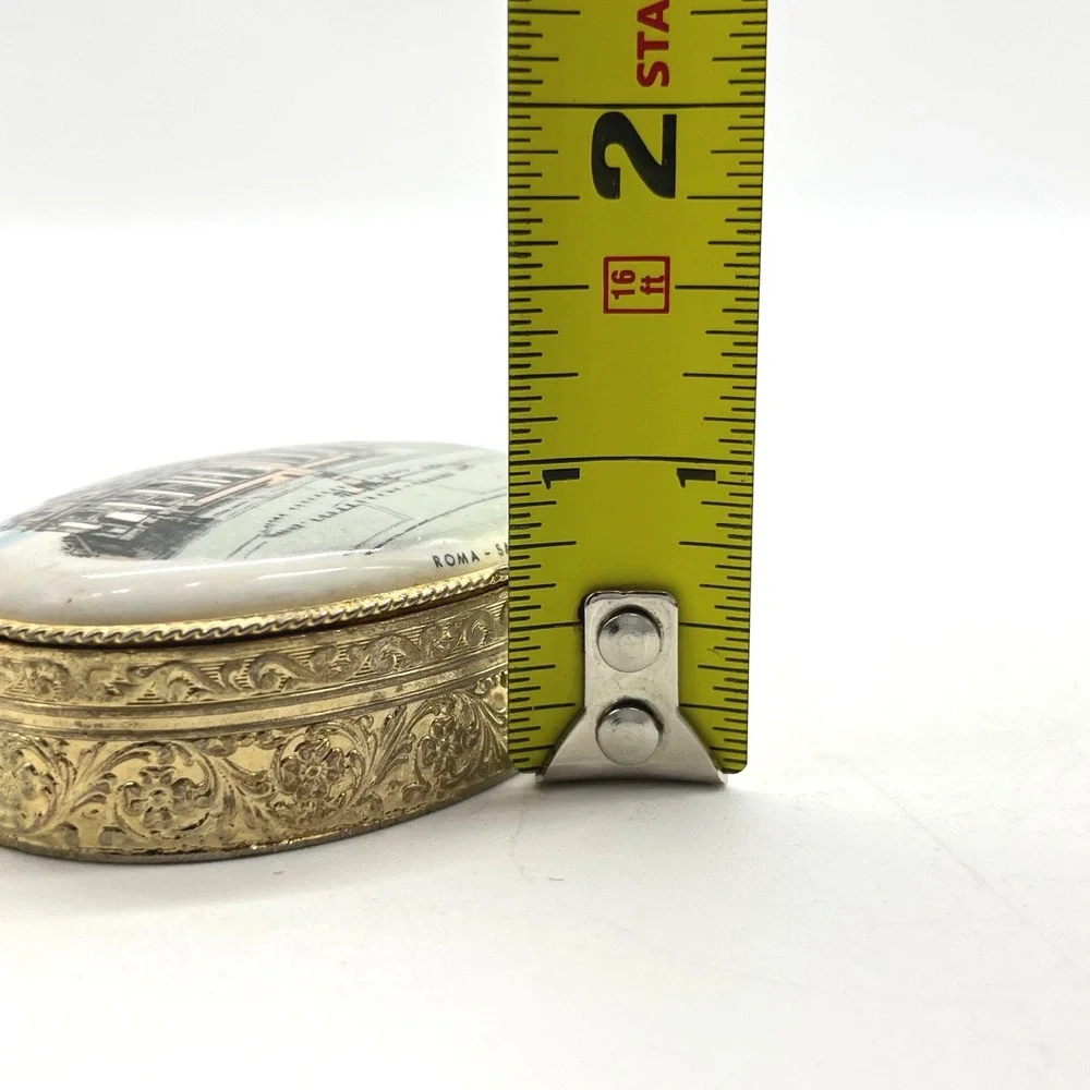 Vintage Roma San Pietro St Peters Basilica Oval Pill Box Gold Tone Floral Scroll